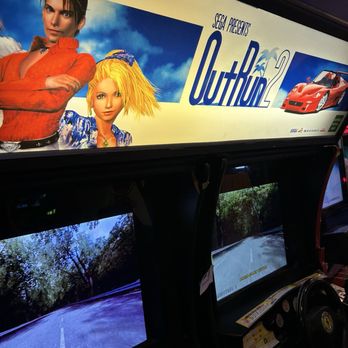 Continues Arcade - Bars Near Me - Alexandria, Virginia