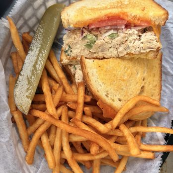 The Nosh Pit - Maximo Melt - Delis Near Me - Saint Petersburg, Florida The Nosh Pit - Maximo Melt - Delis Near Me - Saint Petersburg, Florida