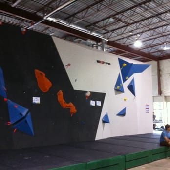 Hub Climbing-Markham - Climbing Near Me - Markham, Ontario