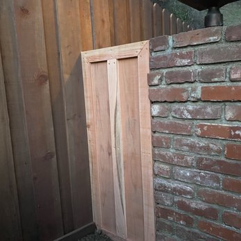 R & M Fence - R&M did a gorgeous job building this custom wall section!! - Fences & Gates Near Me - Encino, California