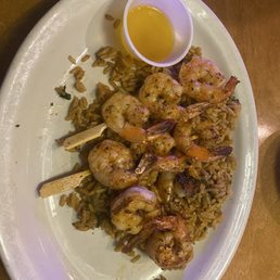 Grilled Shrimp 9PC with rice was very delicious! The Caesar Salad was great and their bread with Extra Honey Cinnamon Butter! Omg!!
