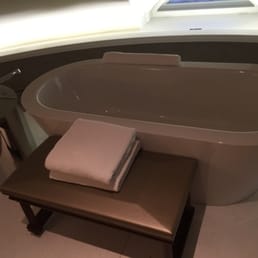 Tub