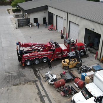 Santa Fe Tow Service - 50 ton rotator - Towing Near Me - Lenexa, Kansas Santa Fe Tow Service - 50 ton rotator - Towing Near Me - Lenexa, Kansas