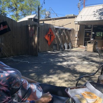 Brewmasters - Outside seating - Gastropubs Near Me - Goldsboro, North Carolina