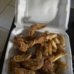 Double Deal Gà Wings - Chicken and fries