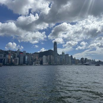 維多利亞港 - View - Local Flavor Near Me - Hong Kong, HK