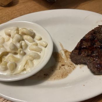 Cattleman's Roadhouse - 6oz sirloin and white cheddar Mac n cheese - Steakhouses Near Me - Shepherdsville, Kentucky