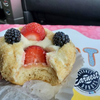 Earnest Donuts - Fresh berries!! Kudos - Donuts Near Me - Lewisville, Texas