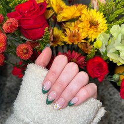 Lotus Nails