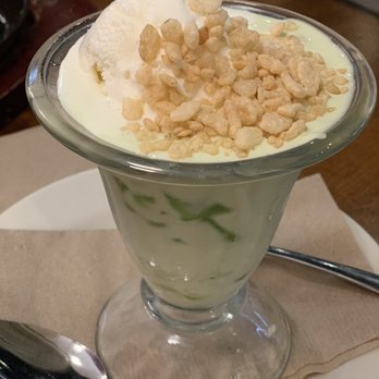 Max's Restaurant - Seattle - Buko pandan dessert - Filipino Near Me - Tukwila, Washington