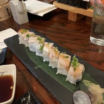 Fatty Fish Sushi Restaurant - Sushi Bars Near Me - Everett, Washington