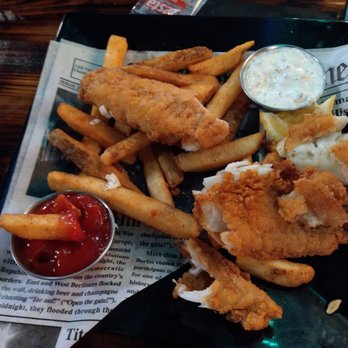 Kelly's Half Shell Pub - Irish Pub Near Me - Crystal River, Florida