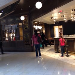 Lolli And Pops - Front of Store