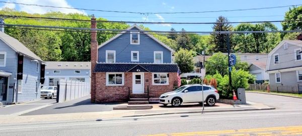 Del's Bar & Grill by null