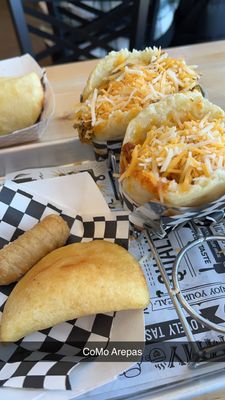Como Arepas by null