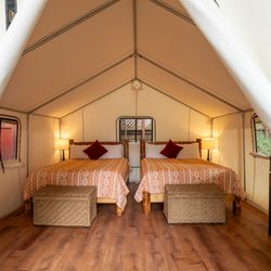 Saddle Mountain - Luxury Tent 44D interior
