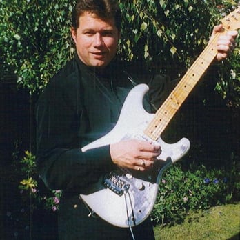 Big Beat Entertainment - Mark Brannelly  (male guitar/vocalist) - Arts & Entertainment Near Me - Rushden, NTH