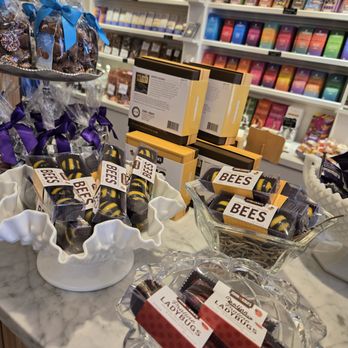 Louisa's Chocolate Bar - Chocolatiers & Shops Near Me - Cape May, New Jersey Louisa's Chocolate Bar - Chocolatiers & Shops Near Me - Cape May, New Jersey