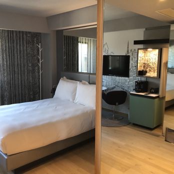 Radisson Collection Royal Mile Hotel Edinburgh - Big rooms, great location, great food options - Hotels Near Me - Edinburgh, EDH Radisson Collection Royal Mile Hotel Edinburgh - Big rooms, great location, great food options - Hotels Near Me - Edinburgh, EDH