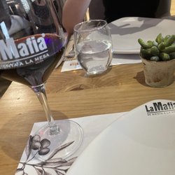 La Mafia se sienta a la mesa
