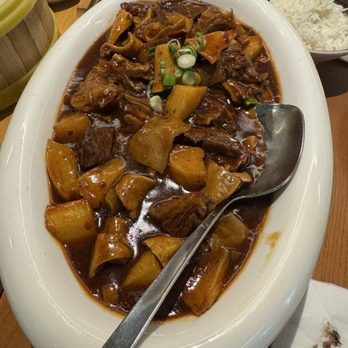 Jiang Nan - Braised Beef Brisket W. Potato - Chinese Near Me - Duluth, Georgia