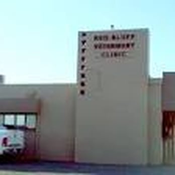 Red Bluff Veterinary Clinic - Veterinarians Near Me - Red Bluff, California