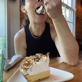 Moondog Cafe & Bakery - Key Lime Pie - Cafes Near Me - Key West, Florida