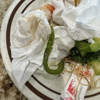 Paradise Buffet - The green bell pepper with the sticker. - Buffets Near Me - Bell, California