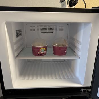 Big Bear Lake Front Lodge - Food left in freezer from previous guest - Hotels Near Me - Big Bear Lake, California