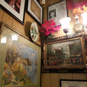 Tom's - Diners Near Me - Brooklyn, New York