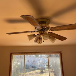 Hainiel Cleaning Service - We clean every corner of your house.
