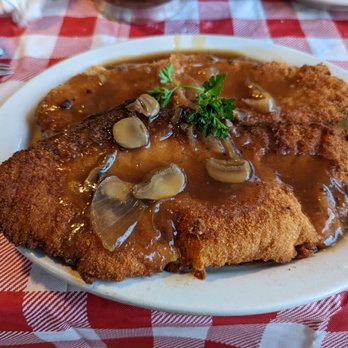 Edelweiss Restaurant - Jaiegerschnitzel - German Near Me - Staunton, Virginia Edelweiss Restaurant - Jaiegerschnitzel - German Near Me - Staunton, Virginia