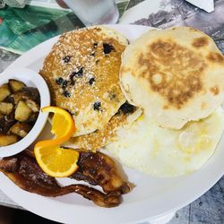 Adirondack General Store - Adirondack sr breakfast