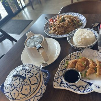 Arun Thai Kitchen - Thai Near Me - Sugar Land, Texas Arun Thai Kitchen - Thai Near Me - Sugar Land, Texas