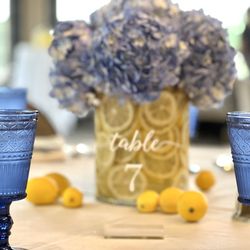 Bakman Florist - Lemon Hydrangea flower arrangemnt