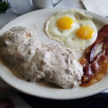 Blue Moon Diner - Nice but run of the mill biscuit and gravy - American Near Me - Beaverton, Oregon Blue Moon Diner - Nice but run of the mill biscuit and gravy - American Near Me - Beaverton, Oregon