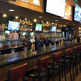 Austin's Bar & Grill - Bar Area - Sports Bars Near Me - Gardner, Kansas