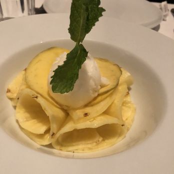 El Barril de las Letras - Fresh fruit with lemon sorbet - Seafood Near Me - Madrid, M El Barril de las Letras - Fresh fruit with lemon sorbet - Seafood Near Me - Madrid, M