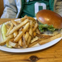 Lookout Tavern - Lookout burger