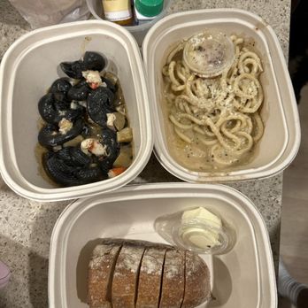 Union - Squid Ink Lumache, Cacio E Pepe, Bread - Italian Near Me - Pasadena, California