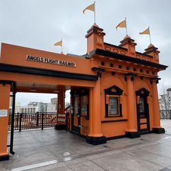 Angels Flight Railway - At the top
