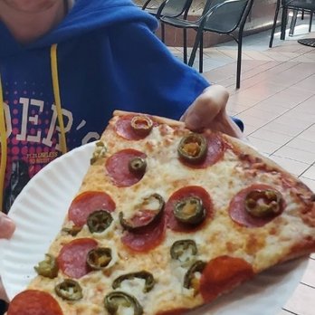 Goombas Pizzeria - Italian Near Me - San Antonio, Texas