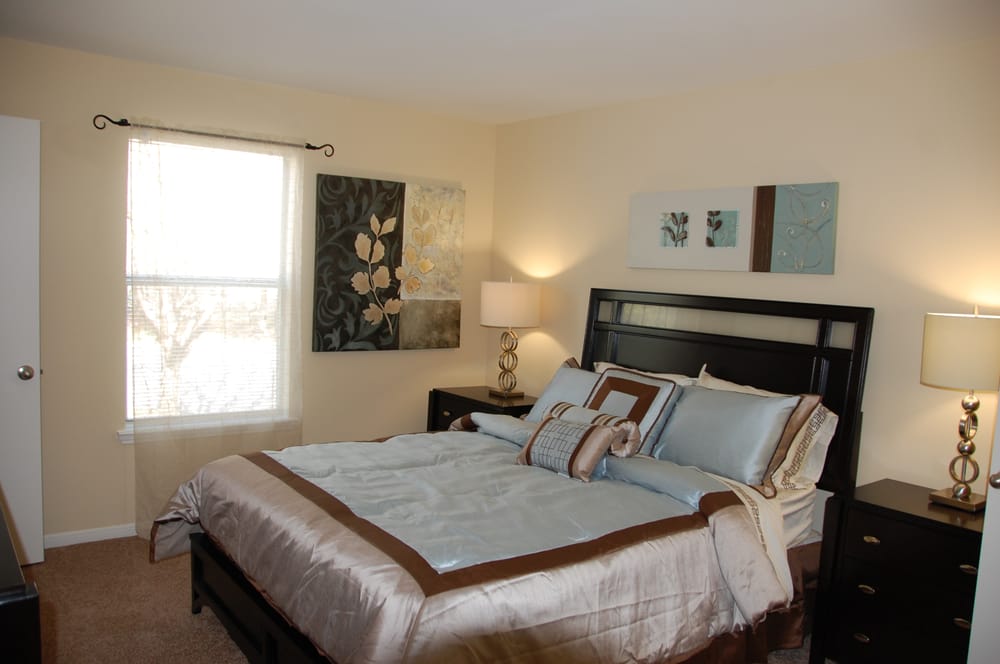 ROYAL ARMS APARTMENTS 1200 E Byers Ave, Owensboro, Kentucky