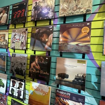 Sound Spectrum - Inside - Vinyl Records Near Me - Laguna Beach, California Sound Spectrum - Inside - Vinyl Records Near Me - Laguna Beach, California
