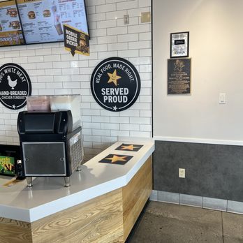 Carl's Jr. - 100% - Fast Food Near Me - Phoenix, Arizona Carl's Jr. - 100% - Fast Food Near Me - Phoenix, Arizona