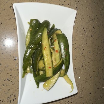 Rock 'N Raw - Spicy garlic, cucumber - Sushi Bars Near Me - Tampa, Florida