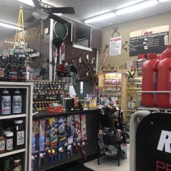 Diamond Lake Hardware