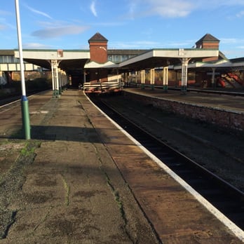 Llandudno Junction Railway Station - Train Stations Near Me - Llandudno Junction, CWY