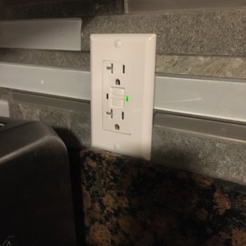 24/7 Electric - Brand new, much safer outlet - Electricians Near Me - Claremont, California