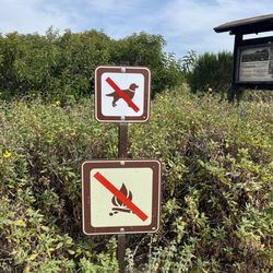 Leo Carrillo Beach Store - I don't like a place that a dog's not allowed
